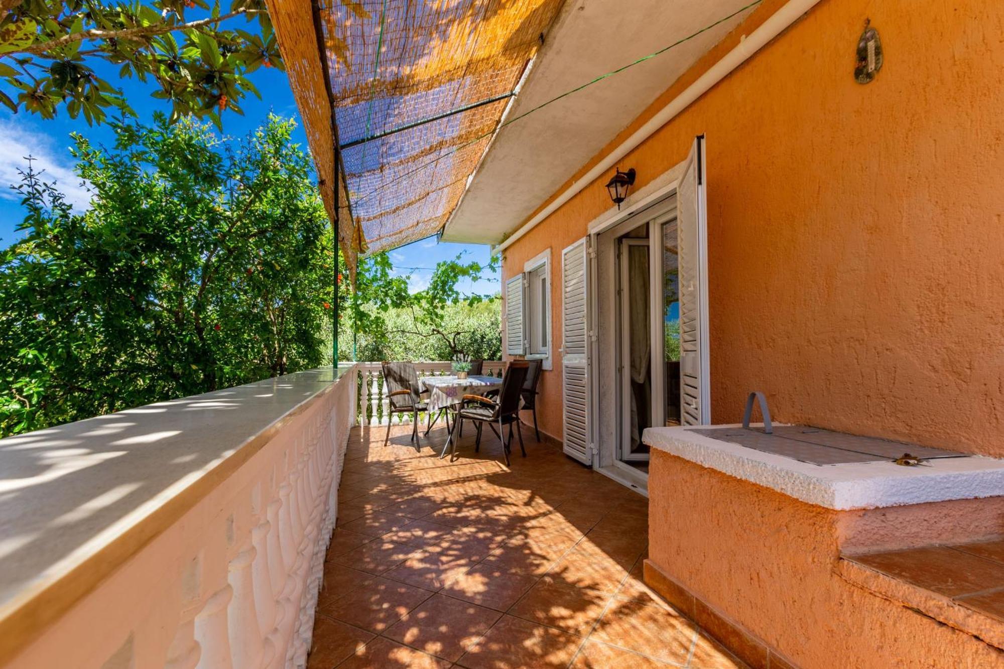 Holiday Home Flora Задар Экстерьер фото