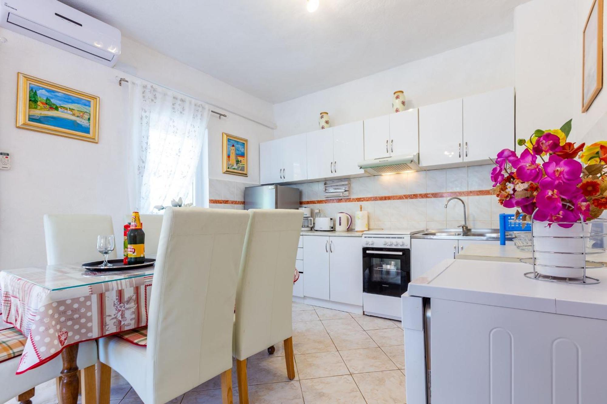 Holiday Home Flora Задар Экстерьер фото
