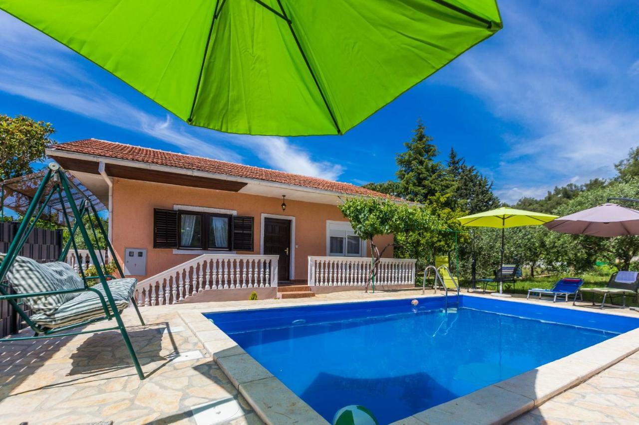 Holiday Home Flora Задар Экстерьер фото